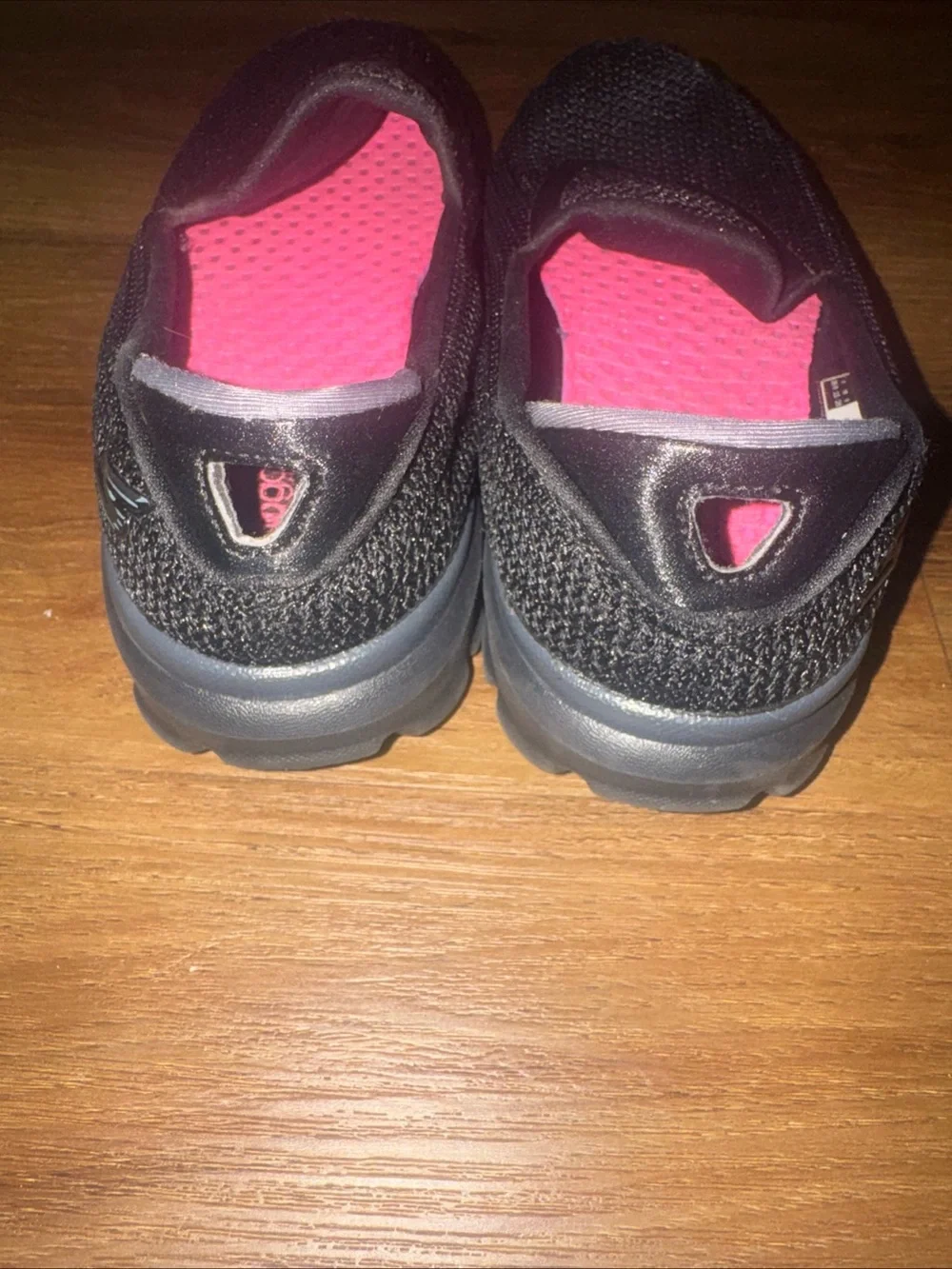 Skechers Womens GoWalk 3 Gray Comfort Slip-On Casual Shoe Size 6 Preppy Travel